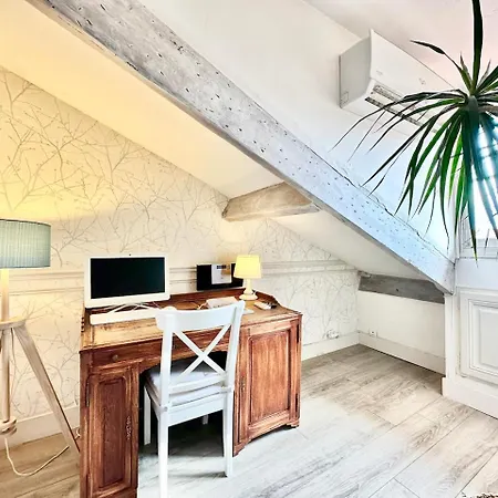 Ersextius, Ggb2, Apartmán