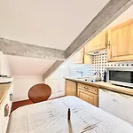 Ersextius, Ggb2, Apartman *